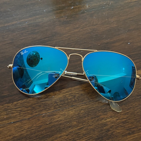 Ray-Ban Gold Flash mirrored Frame Sunglasses Blue